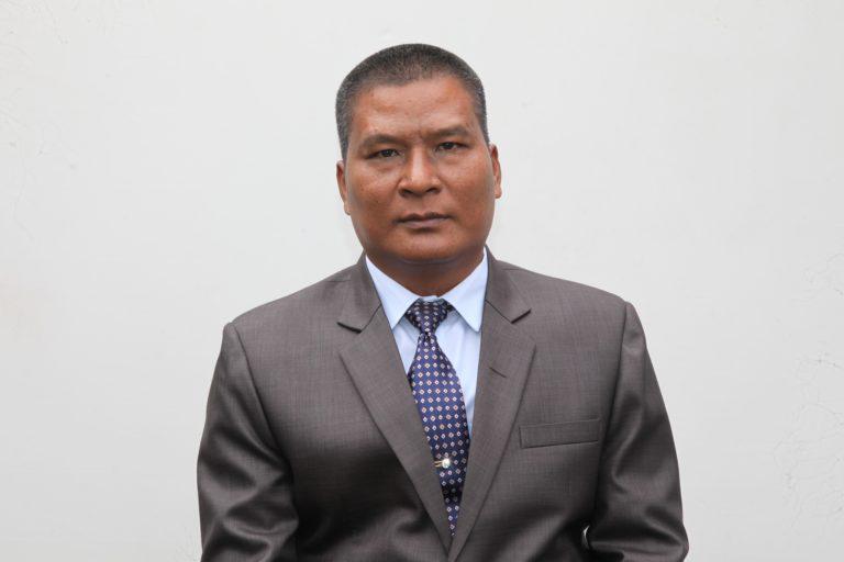 Dr. L. Thangmawia